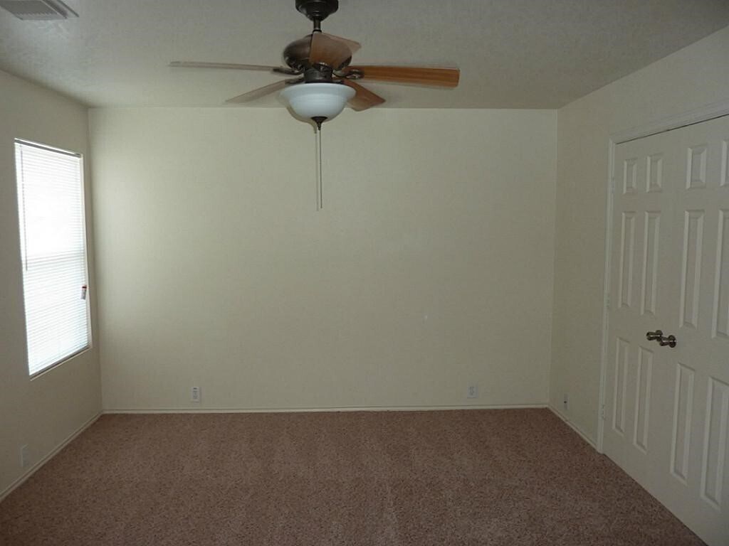 Photo - 2042 Rustling Trees Way