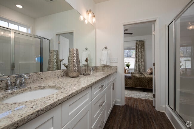 3BR, 2BA - 1,420SF