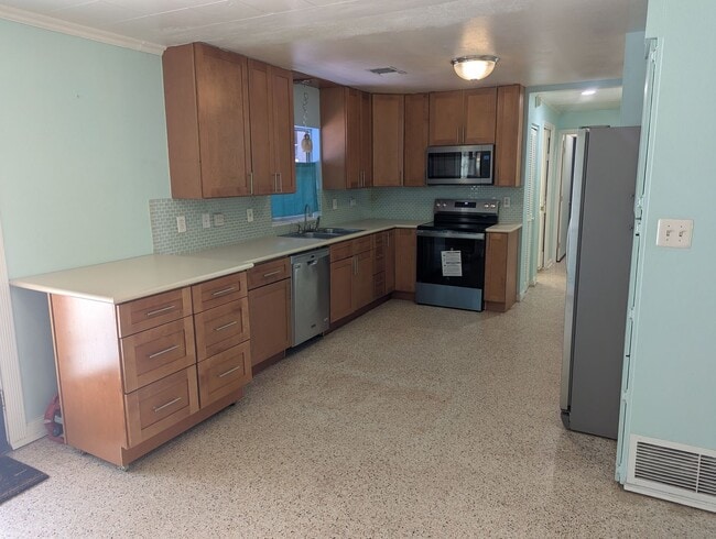 Photo - 1521 Normandy Way