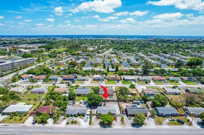 Photo - 2100 N Seacrest Blvd
