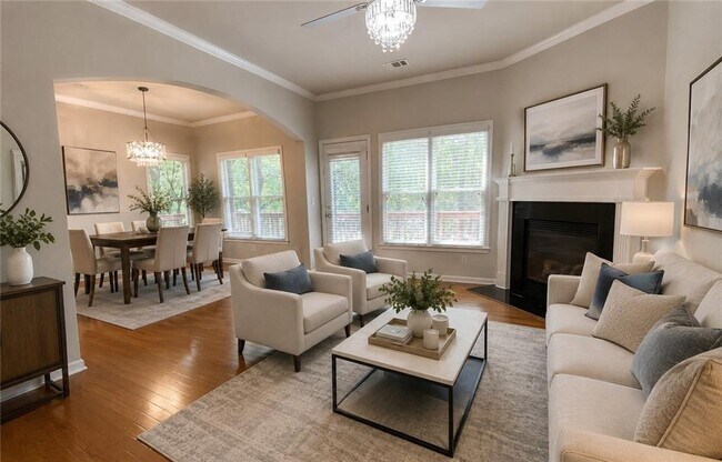 Photo - 1664 Oakbrook Lake Dr NW