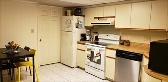 Photo - 21-23-23 Fairfield Ave Unidad 1