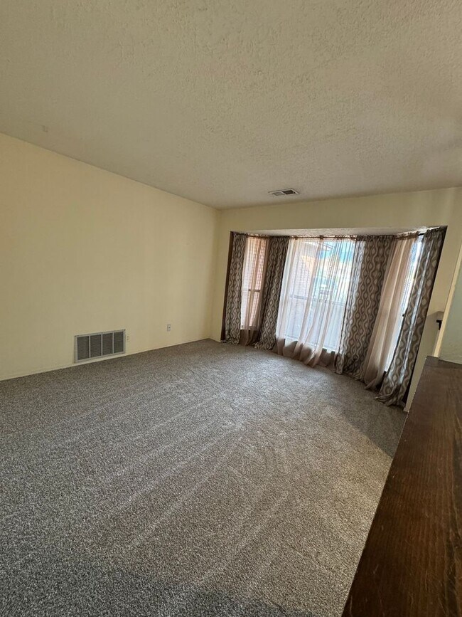 Photo - Northeast Heights three bedroom two bath s...
