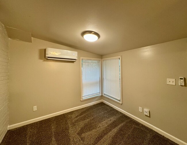Photo - One bedroom Home near Kellogg!