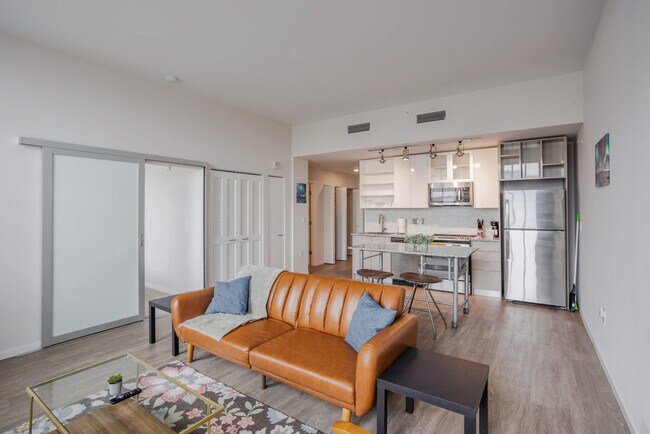 Photo - 1 W 4th St Apartment Unit ID1222848P