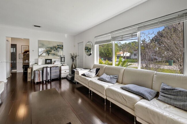 Photo - 901 SW 24th Rd