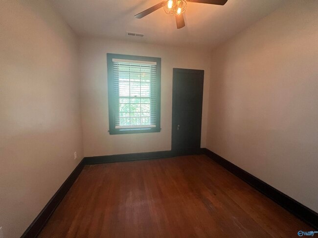 Photo - 310 Randolph Ave SE Unidad 4