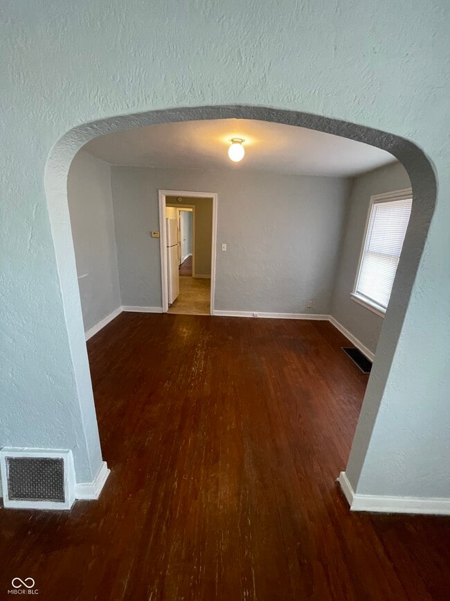 Photo - 5324 Winthrop Ave