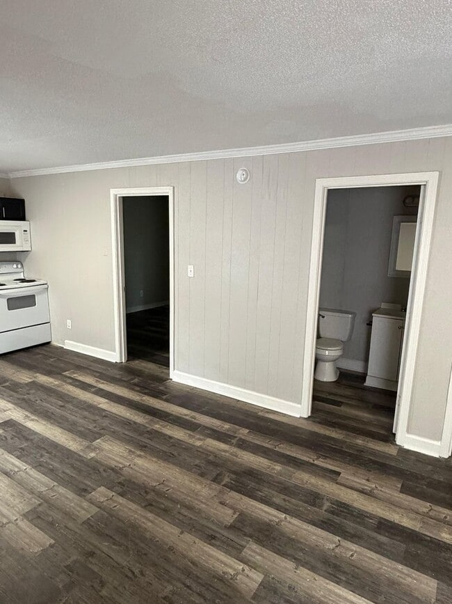 Photo - 601 Magnolia Dr Unit Apt 4