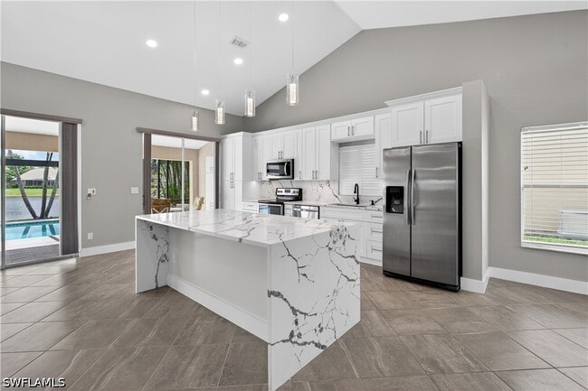 Photo - 2138 E Crown Pointe Blvd