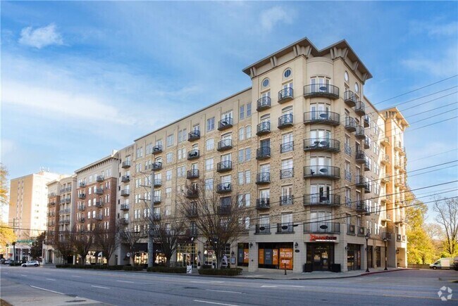 Building Photo - 2277 Peachtree Rd Unit 402 Rental