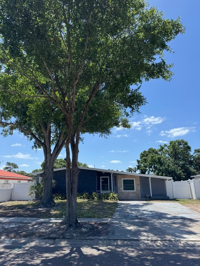 Building Photo - 6527 S West Shore Cir Rental