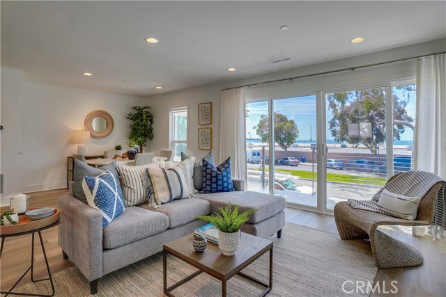 Photo - 4601 E Ocean Blvd