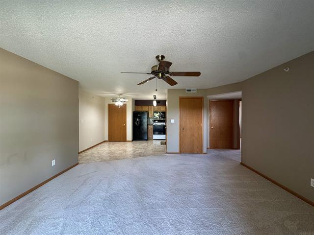 Building Photo - 4705 Chadwick Rd Unit 3