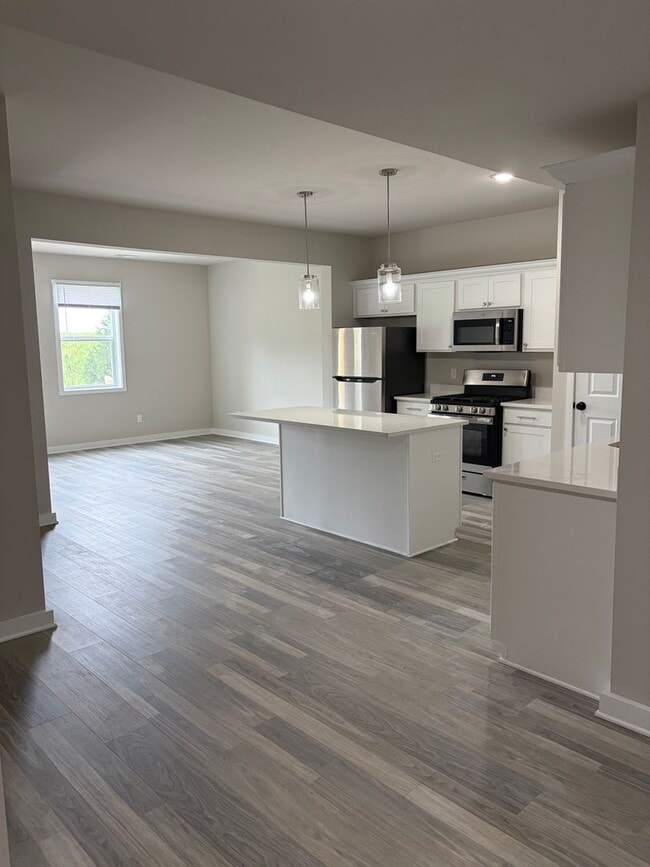 Photo - 1356 S Main St Unit 1358
