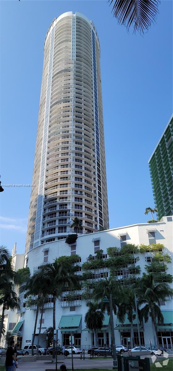Building Photo - 1750 N Bayshore Dr Unit 5508 Rental
