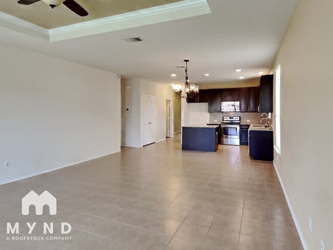 Photo - 300 Golden Butterfly Dr