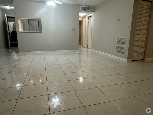 Building Photo - 3212 Strawflower Way Unit 101 Rental