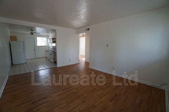 Photo - 5550 W 3rd Pl Unidad #3