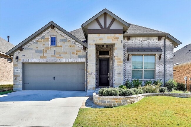 Building Photo - 2325 Shorthorn Dr