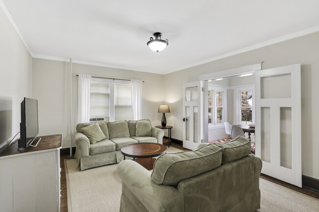 Photo - 603 W Green St Unidad 1E