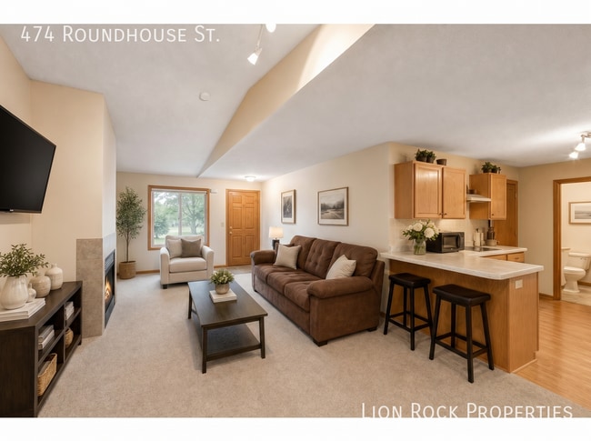 Photo - 474 Roundhouse St