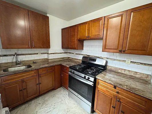 Building Photo - 1 bedroom in BRONX NY 10458 Unit A23 Rental