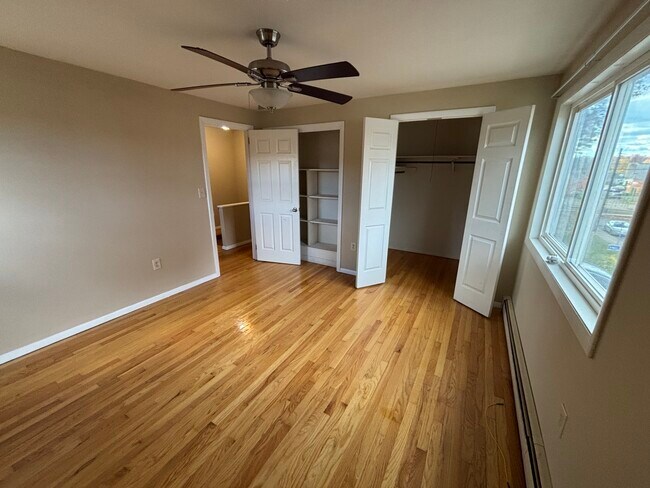 Photo - 34 Irving St