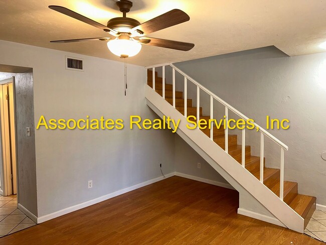Photo - 3625 SW 30th Terrace Unit A- MR108-01