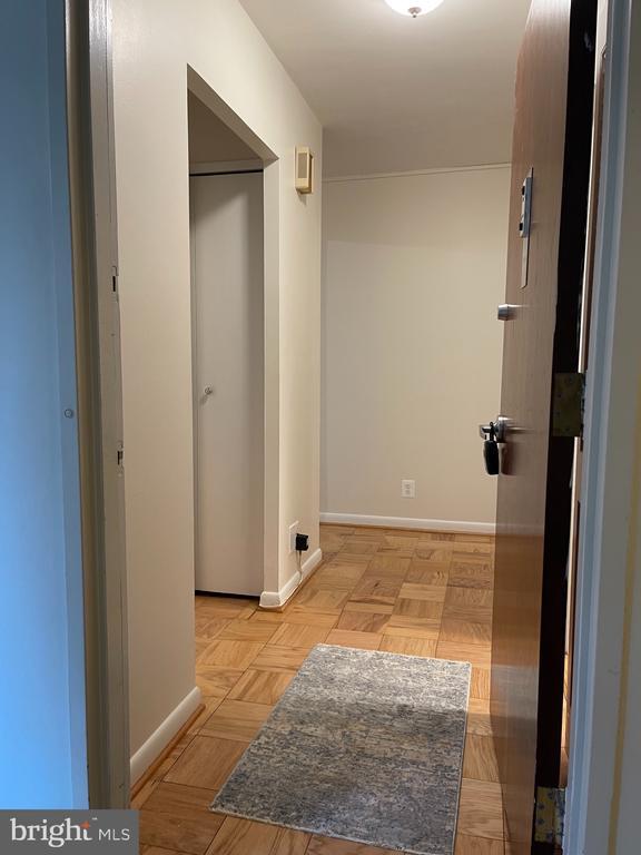 Photo - 520 N St SW Unidad S116