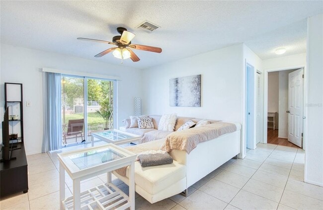 Photo - 9987 87th St N