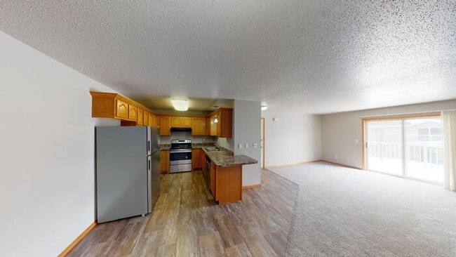 Photo - 2711 Marina Rd SE