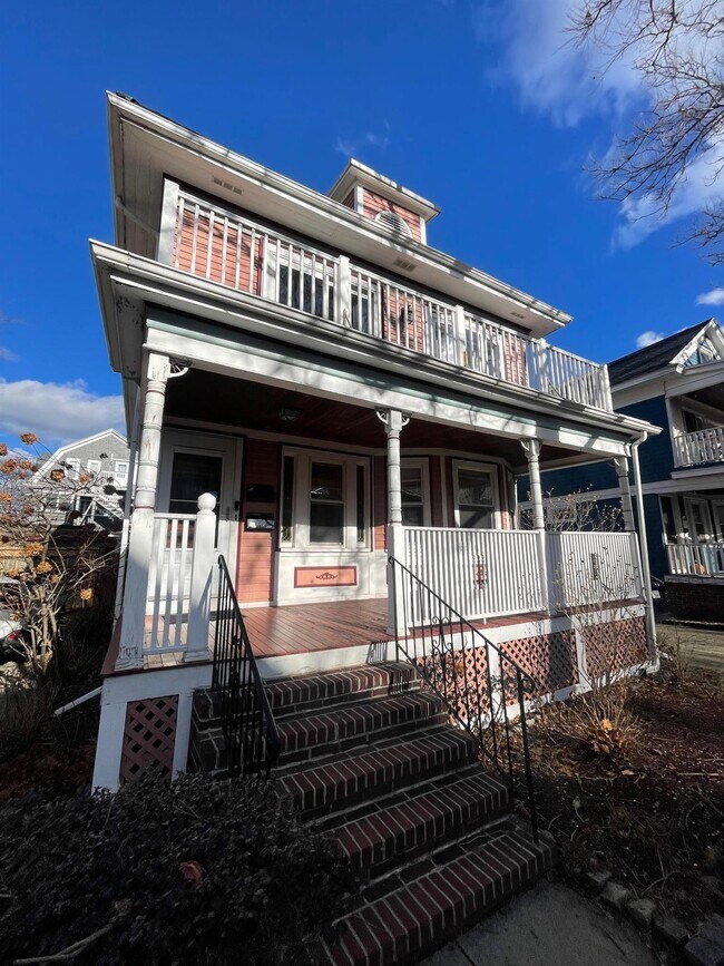 Photo - 41 Walker St Apartments Unit #1