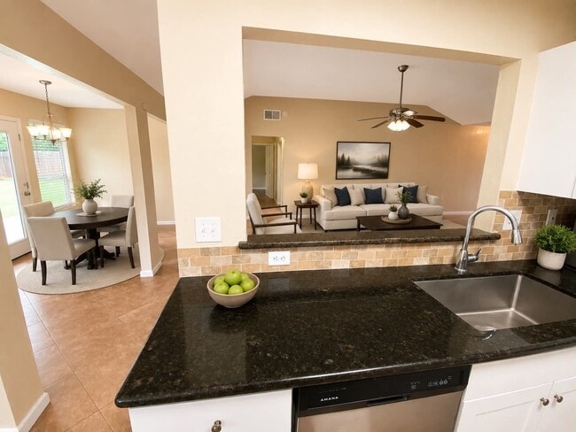 Photo - 15634 Fox Springs Dr