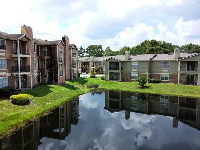 Building Photo - 2550 N Alafaya Trail Unit 5204