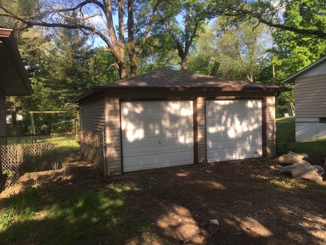 Photo - 108 Hillsdale St