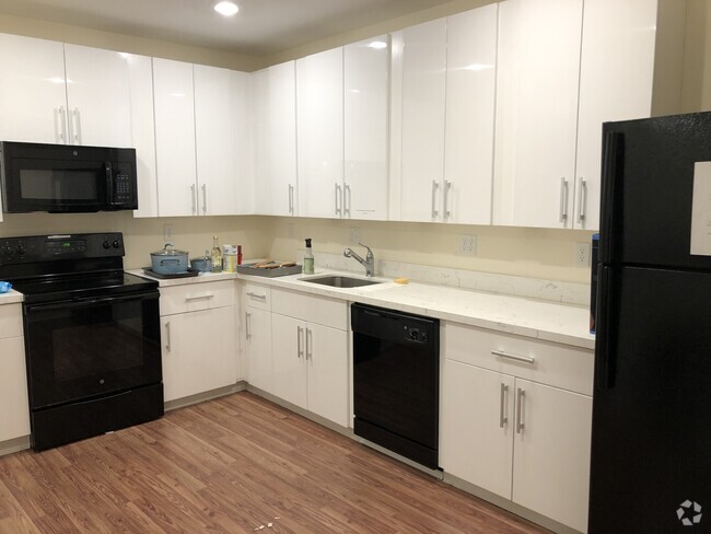 Building Photo - 83 Saint Stephen St Unit #1 Fenway Rental