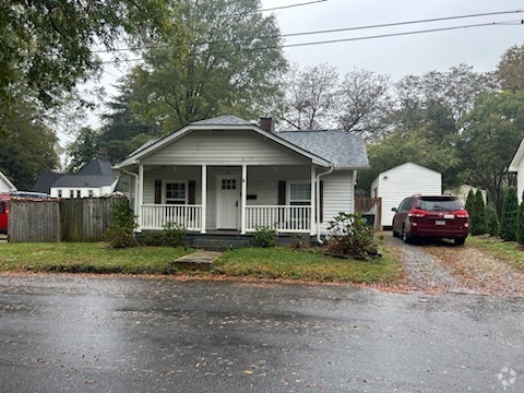 Building Photo - 108 S Tracy St Rental