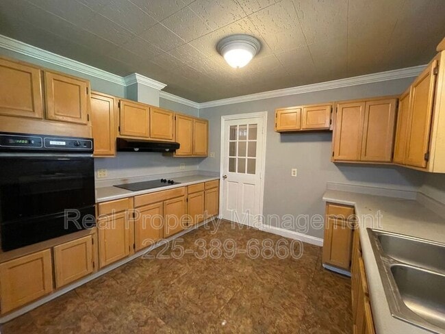 Photo - 2351 Sweetleaf St