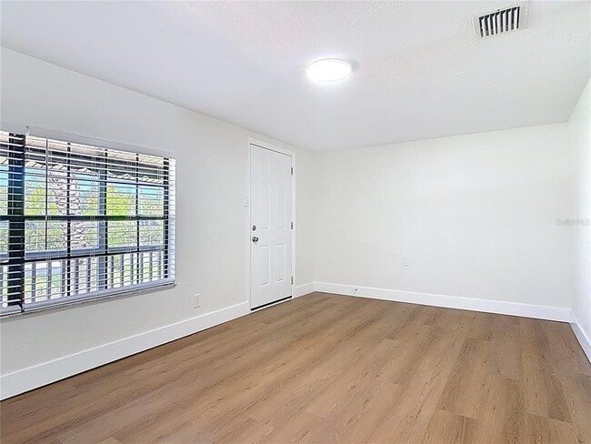 Photo - 1415 Frances Dr