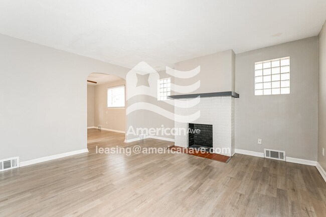 Photo - 2941 Stafford St