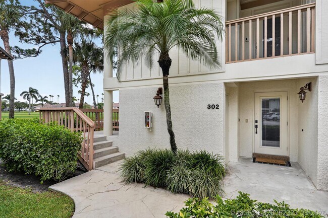 Photo - 302 Brackenwood Cir