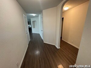 2523 Barbwire Wy