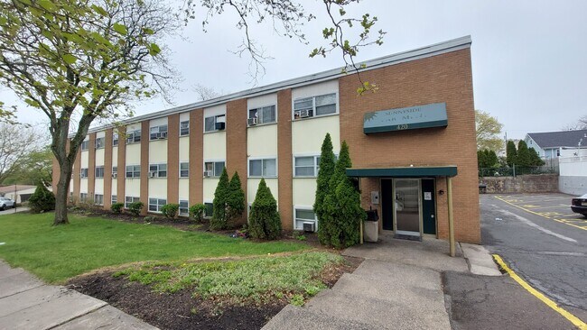 Photo - 420 S 9th Ave Apartments Unit A-2
