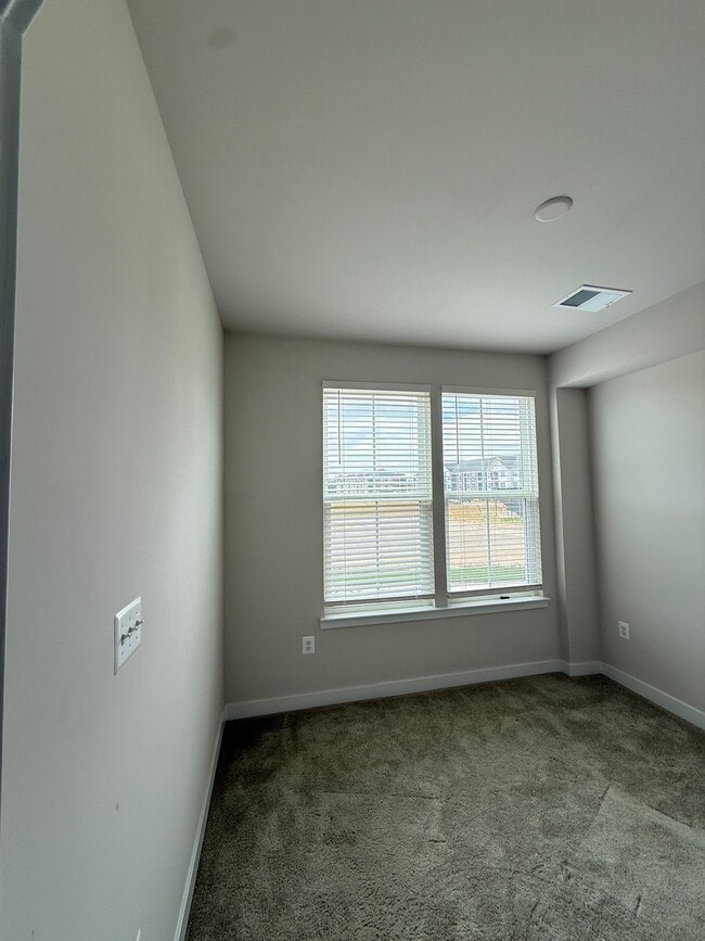 Photo - 9304 Tanfield Dr