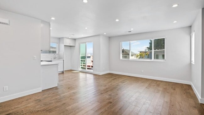 Photo - 52 Avalon Dr Unit 3 Bedroom