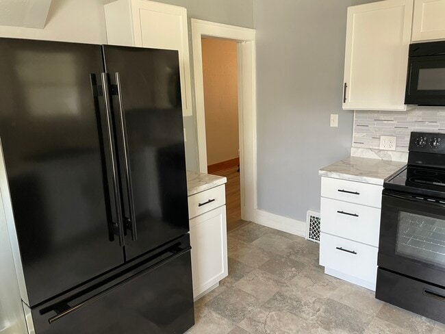 Photo - 1707 W 18th St