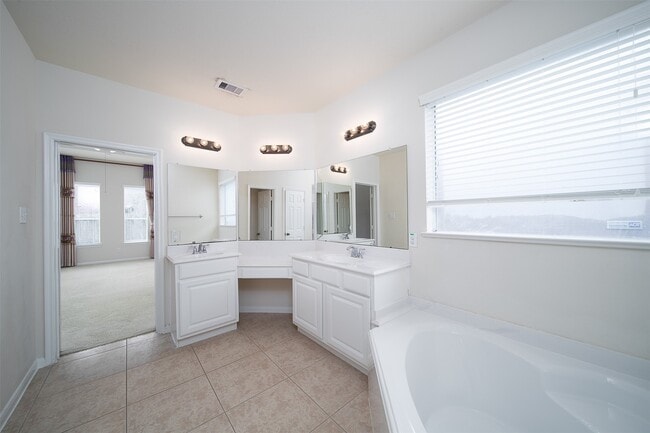 Photo - 12802 Flat Creek Dr