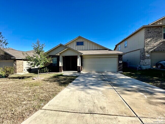 Building Photo - 2034 Gray Fox Creek Rental