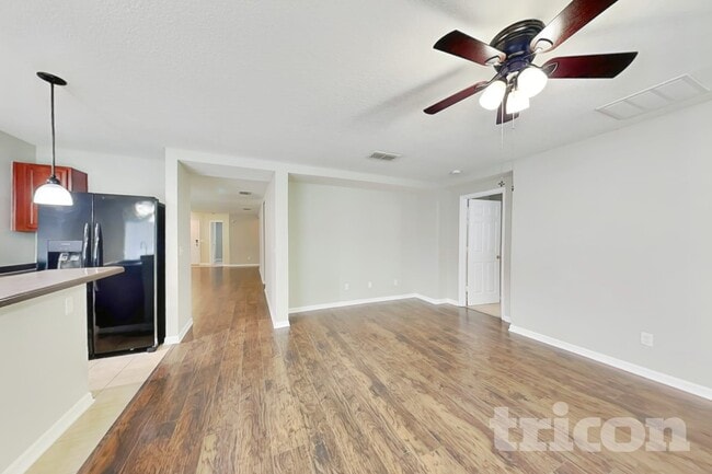 Photo - 3165 Kearns Rd